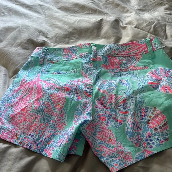 EUC Lilly Pulitzer, Callahan shorts - Picture 5 of 5
